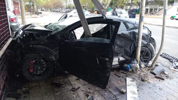 Murió una de las personas heridas tras el choque que se produjo cerca del Hospital San Martín