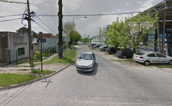 Pelea feroz por un espejo en Ringuelet termin&oacute; con un detenido