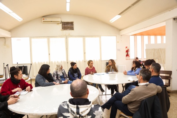 Tolosa Paz: "No hay futuro sin cuidar la producción y a quienes sostienen la vida en los campos bonaerenses"
