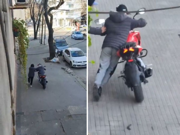 Delincuentes quedaron grabados mientras robaban la moto de una mujer que los miraba desde su casa