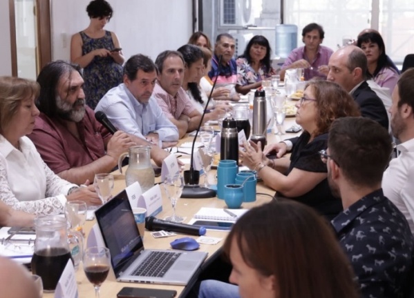 La Provincia recibirá a los estatales para rediscutir la paritaria bonaerense
