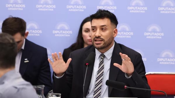 El Gobierno prepara una nueva Ley Bases para retomar antiguas reformas