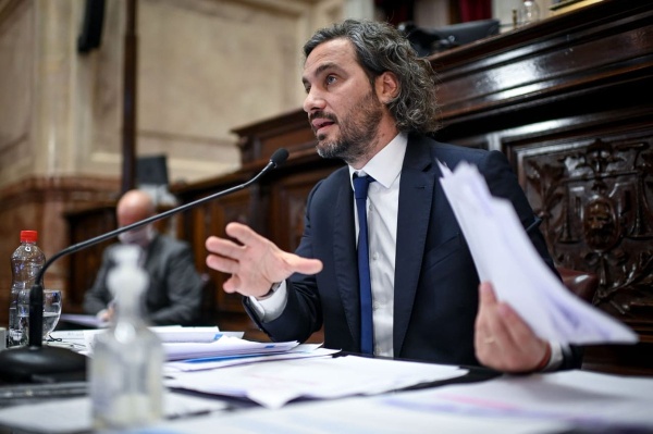 Cafiero anunció que están estudiando una suba del Salario Mínimo, Vital y Móvil que actualmente se ubica en los 26.000 pesos