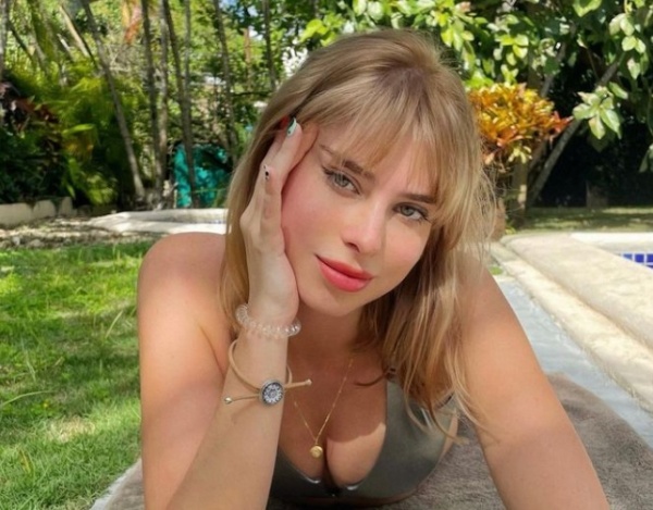 Hizo la prueba para conseguir su licencia de conducir, tuvo muchos errores pero dijo que se lo dieron igual por "linda"