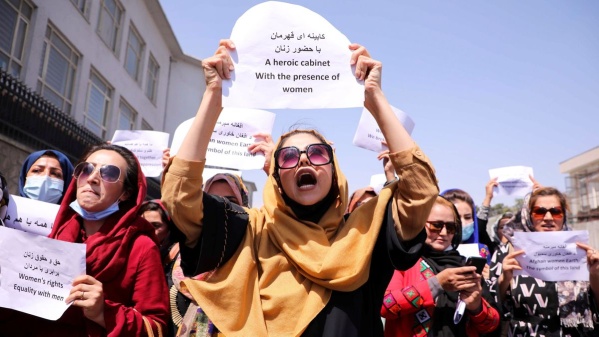 Nueva protesta de mujeres en Afganistán para proteger sus derechos