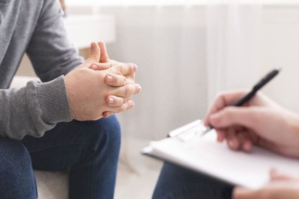 Le mandó mensaje a su psicóloga y su respuesta lo sorprendió: "Nunca te di el alta, vos dejaste de venir porque..."