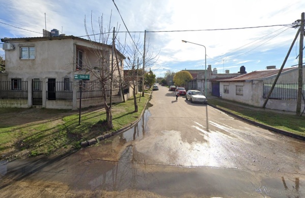 Delincuentes atacaron en la casa de un jubilado de Ensenada, casi en el límite con La Plata