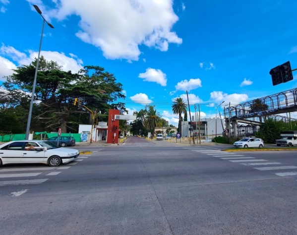 Una joven platense se prendió fuego mientras cocinaba para su familia y ahora pelea por su vida en el Hospital de Romero