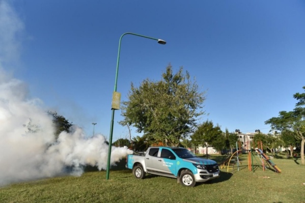 El municipio platense alertó por una falsa campaña contra el dengue en domicilios particulares
