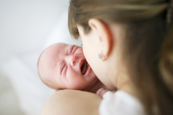 ¿Cuál es el mejor método para calmar a un bebé cuando llora según la ciencia?