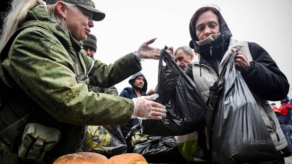 Más de mil soldados ucranianos se habrían rendido en Mariupol