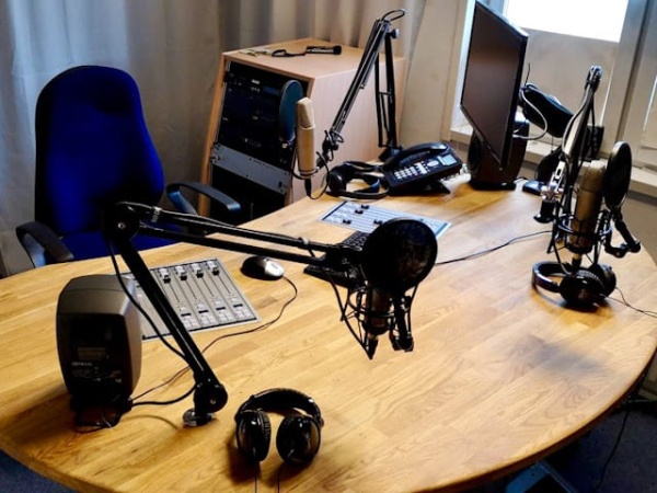 Trabajadores de radios privadas anuncian un nuevo paro nacional por 72 horas: "as&iacute; contestamos cuando nos agreden"