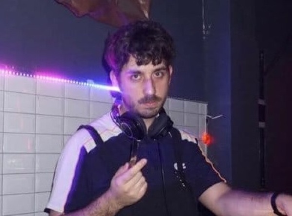 "Acabas de crear algo peor que la bomba atómica": un joven argentino armó una página para "carpetear" a usuarios de redes