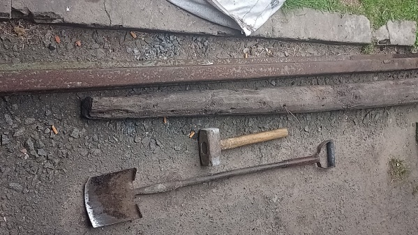 Hermanos macana fueron detenidos mientras intentaban robar rieles de un viejo ramal f&eacute;rreo de La Plata