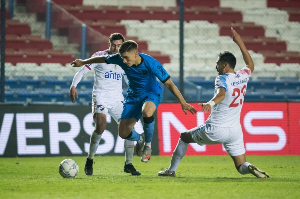 Estudiantes tiene a su quinto refuerzo