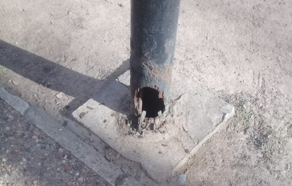 "Est&aacute; todo picado": El reclamo de los vecinos del centro platense