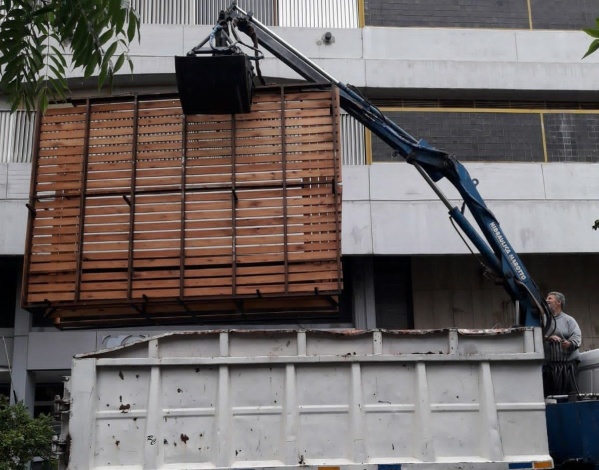 Decks truchos en La Plata: nunca pidieron la habilitación y levantaron sus estructuras