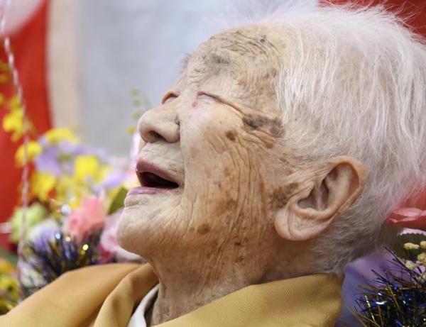 Cumplió años la persona más vieja del mundo: 119 y prometió extender su récord