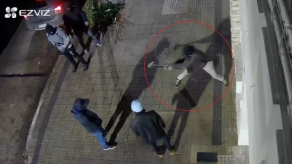 A los mazazos, una banda de delincuentes atacó una casa en barrio Norte: escaparon porque sonó la alarma