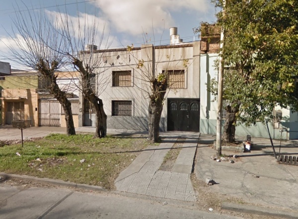 Minutos de terror para un matrimonio platense de jubilados: a la mujer la amenazaron con cortarle una oreja