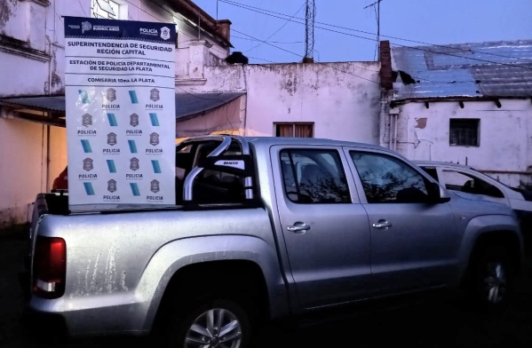 Perseguía a su ex con una camioneta y finalmente la amenazó de muerte con una escopeta en Villa Elisa