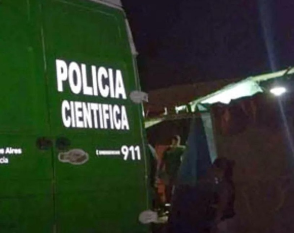 Un platense mató a su propia madre y quiso quitarse la vida: la hermana del agresor descubrió la terrible escena