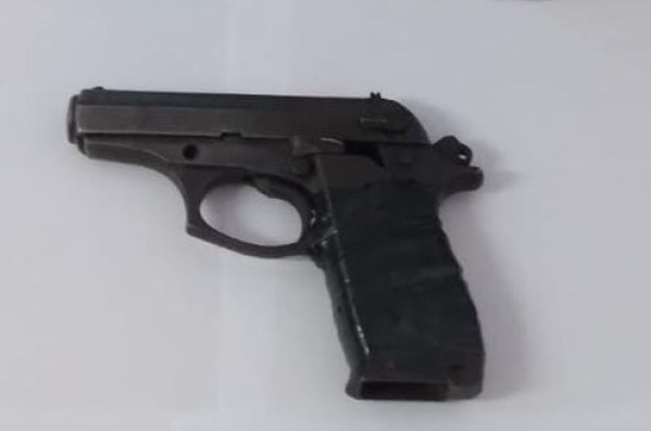 Motochorros dispararon al aire en Altos de San Lorenzo tras intentar robarle a un hombre