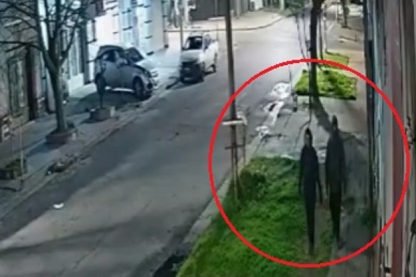 Robaron y golpearon salvajemente a un jubilado en Los Hornos