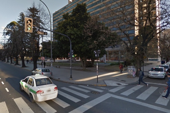 Conmoci&oacute;n en La Plata: un nene de 11 a&ntilde;os atac&oacute; armado a un repartidor