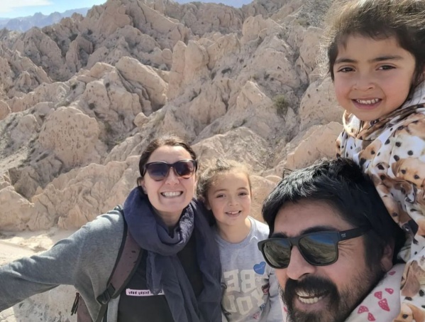 "No nos &iacute;bamos a quedar toda la vida en el mismo lugar&rdquo;: Una familia vendi&oacute; todo para recorrer la Argentina