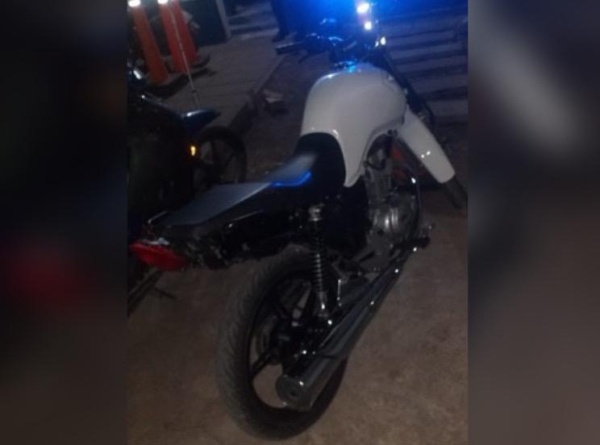 Intentaba huír de la policía en moto y atropelló a un nene de 8 años en San Carlos