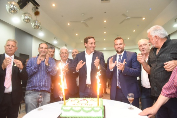 Garro se reunió con comerciantes de Los Hornos: "Sabemos muy bien cómo la reman y tenemos el compromiso de acompañarlos"