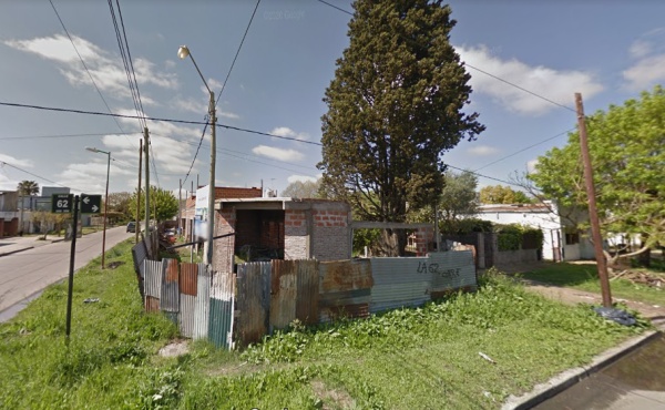 "No se aguanta el olor a mier...": Indignación de una vecina de La Plata