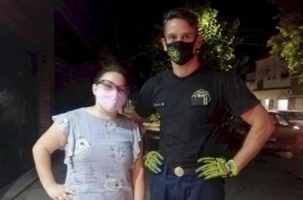 Le robaron las llaves de su casa en Parque Saavedra y tuvo que pedir ayuda a los bomberos