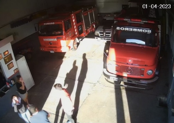 Bomberos de Berisso le salvaron la vida a un beb&eacute;