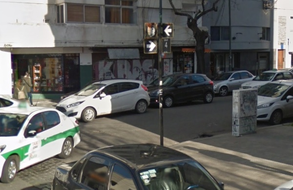 "Andá para atrás y decinos dónde está la plata": inquietante robo en un local de la zona de 49 y 4