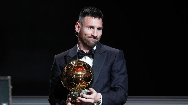 Colocó 20 mil pesos en una apuesta para que gane Messi el Balón de Oro pero no se dio cuenta que era para el 2024