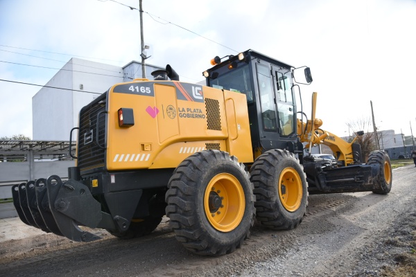 La Municipalidad de La Plata adquiri&oacute; seis nuevas maquinarias para realizar obras