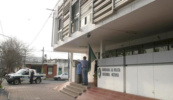 Se robaron hasta el champ&uacute; en un ins&oacute;lito robo en Villa Elvira