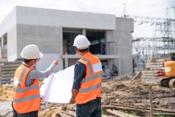 En octubre la construcción creció 8%, pero la producción industrial retrocedió 2,9%