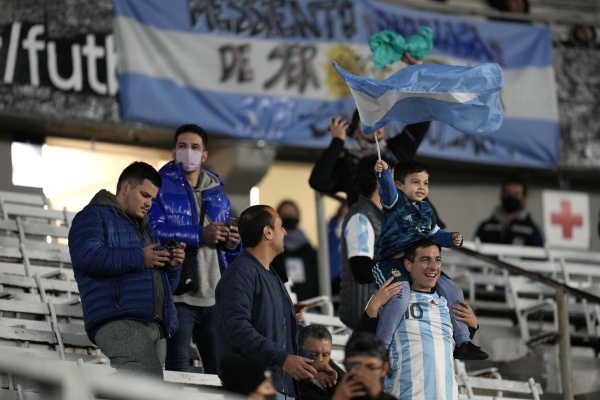 Desde el Ministerio de Salud evalúan aplicar el Pase Sanitario para el regreso del fútbol argentino