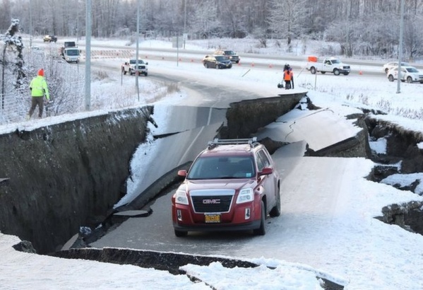 Un fuerte terremoto de magnitud 7,2 sacudió a Alaska: activaron la alerta de tsunami