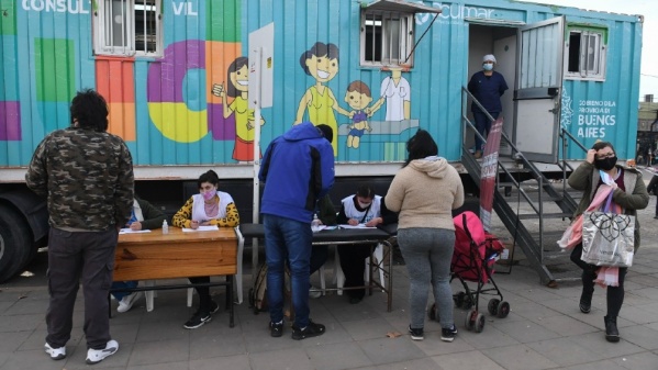 Ya funcionan en La Plata las nuevas postas de vacunación: dónde están y quién puede ir
