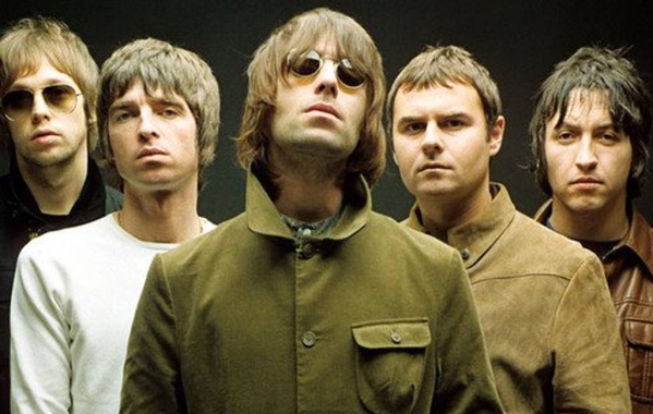 Subastarán la guitarra que le puso fin a "Oasis"