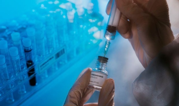 En Italia comenzaron a aplicar terceras dosis de la vacuna contra el coronavirus