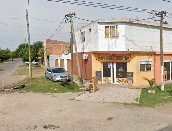 Asaltaron un kiosco armados y se llevaron 100 mil pesos: "la bronca no es con ustedes, pero la plata me viene bien"