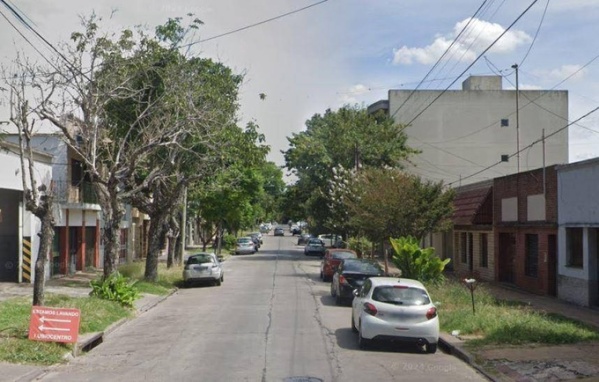 Violento robo a una jubilada en La Plata: la ataron con cinturones y la taparon con una campera