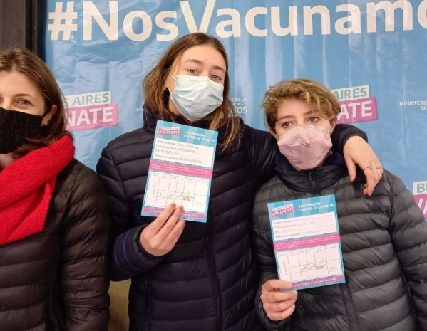 Autorizaron la aplicación de la vacuna Moderna para mayores de 12 años en Argentina