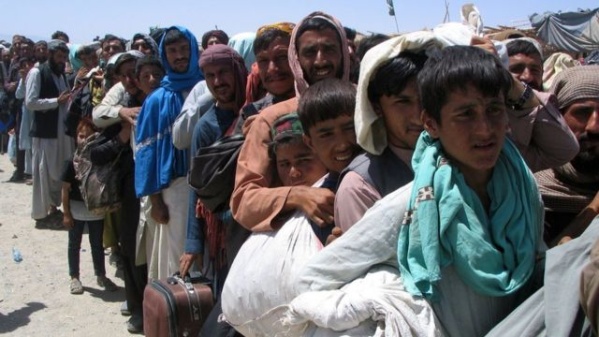Italia dará refugio a 2.500 personas que huyeron de Afganistán