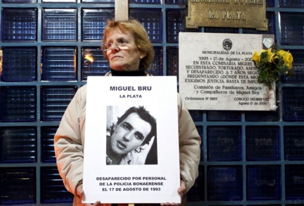 Se cumplen 28 años de la desaparición de Miguel Bru y habrá una vigilia frente a la comisaría novena de La Plata